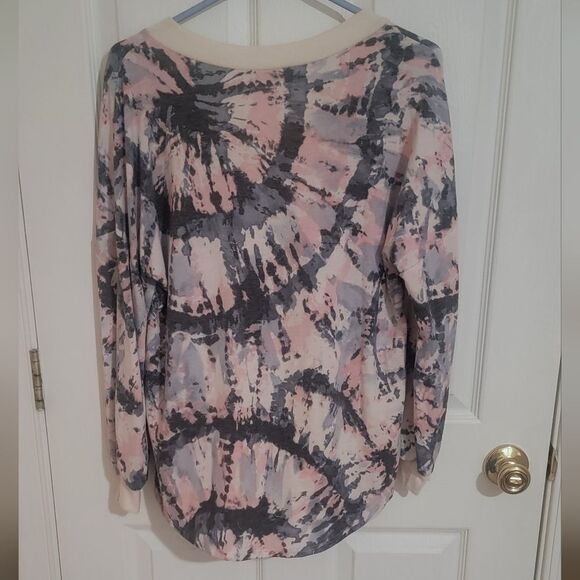 Lovely Melody Boutique Top NWOTS - Picture 2 of 4